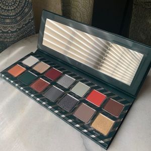 Kylie Cosmetics Naughty Eyeshadow Palette